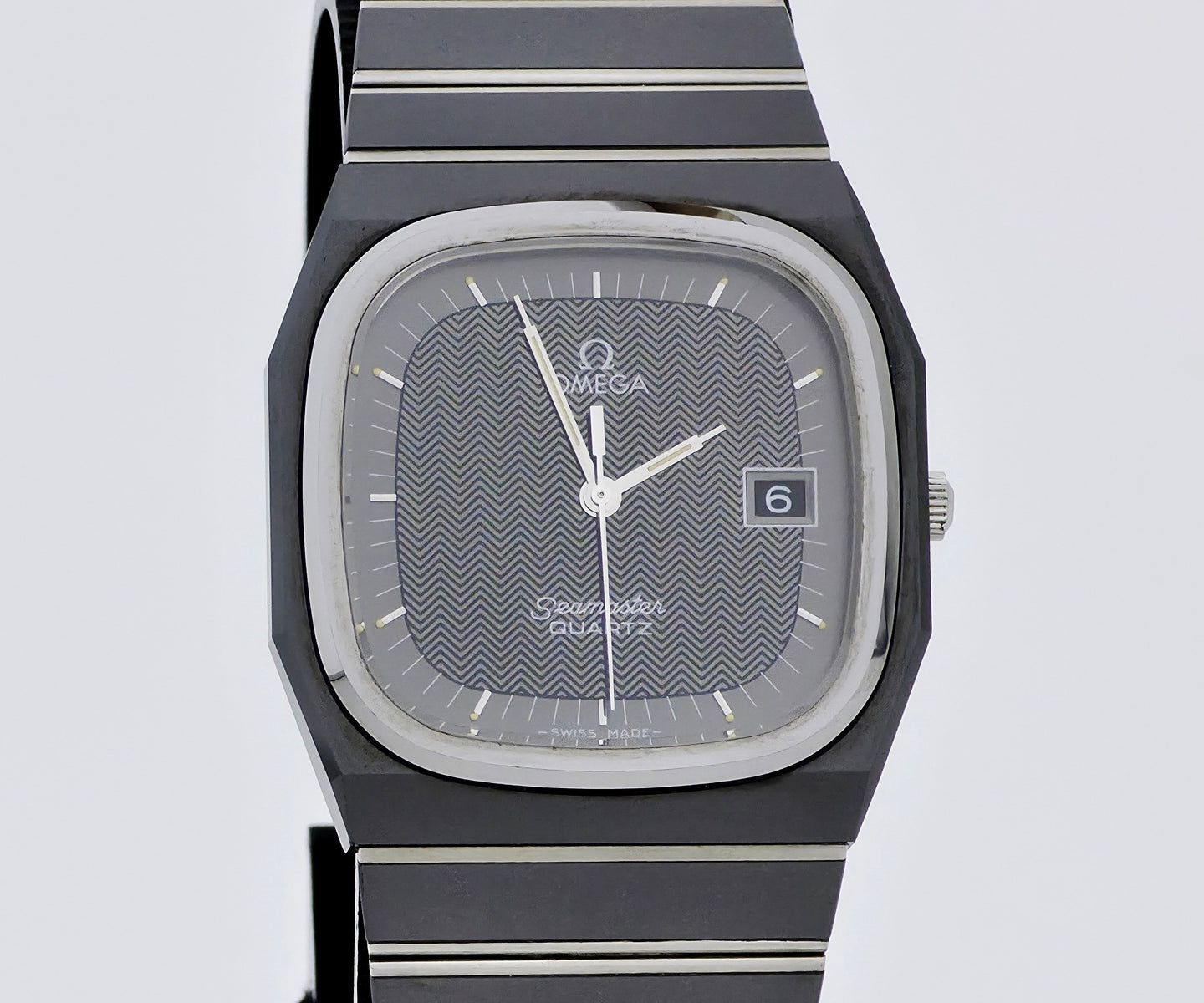 Omega Seamaster Cermet "Black Tulip" Quartz Men's watch Ref: 396.0945