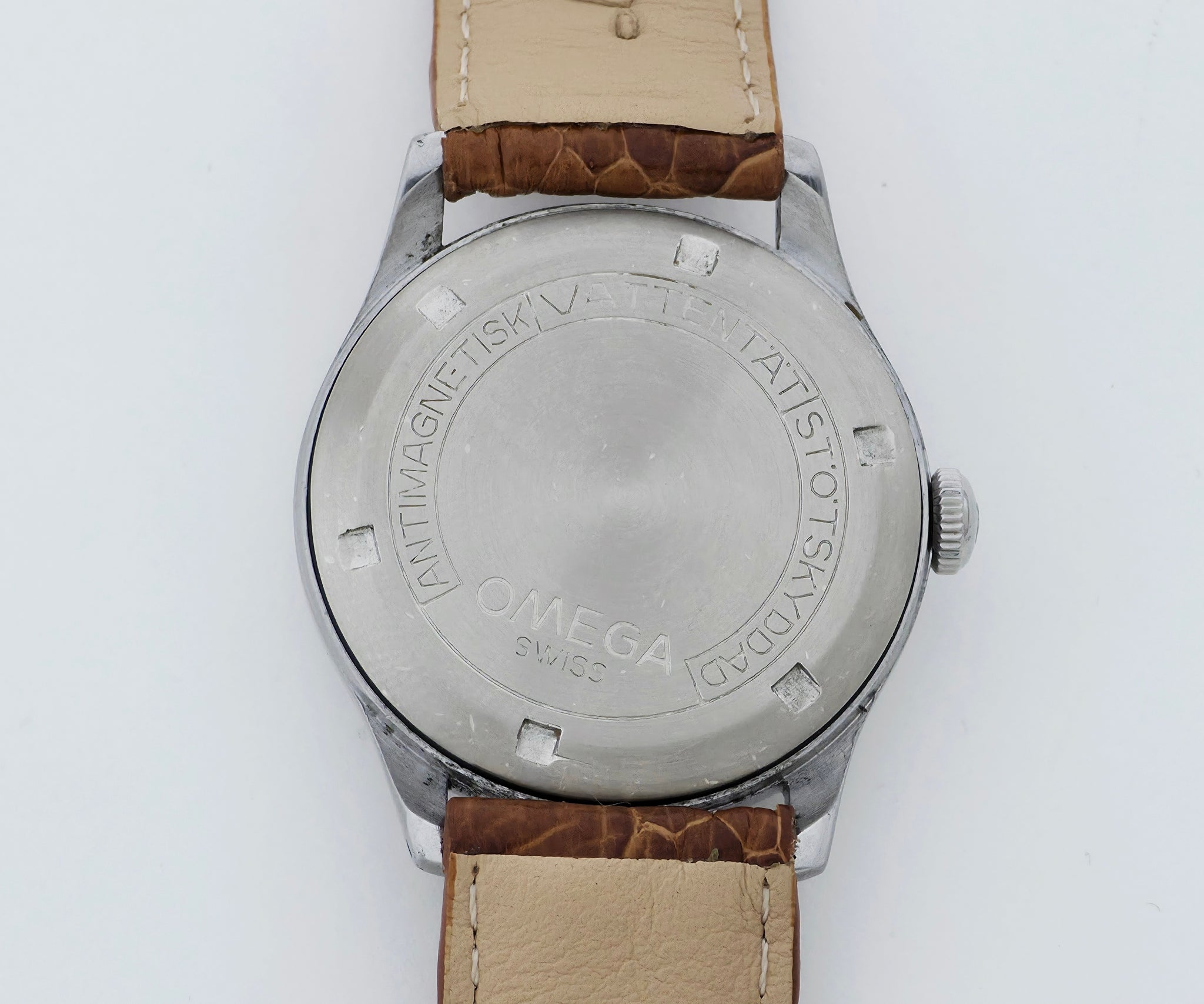1944 Omega Suveran mechanical Cal. 30T2 Stainless steel case 35mm Ref: 2400-3