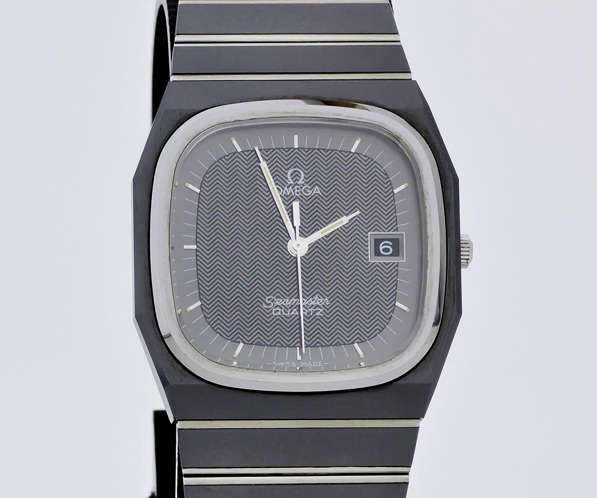Omega Seamaster Cermet "Black Tulip" Quartz Men's watch Ref: 396.0945