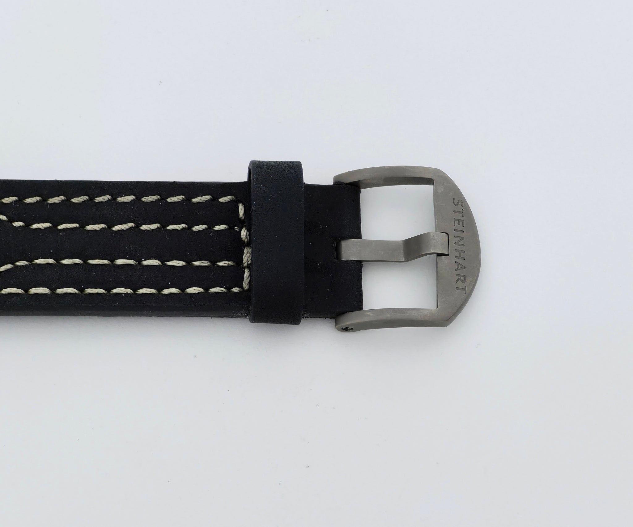 STEINHART Nav.B-Uhr Automatic 44 titanium pilot’s watch FL.23883