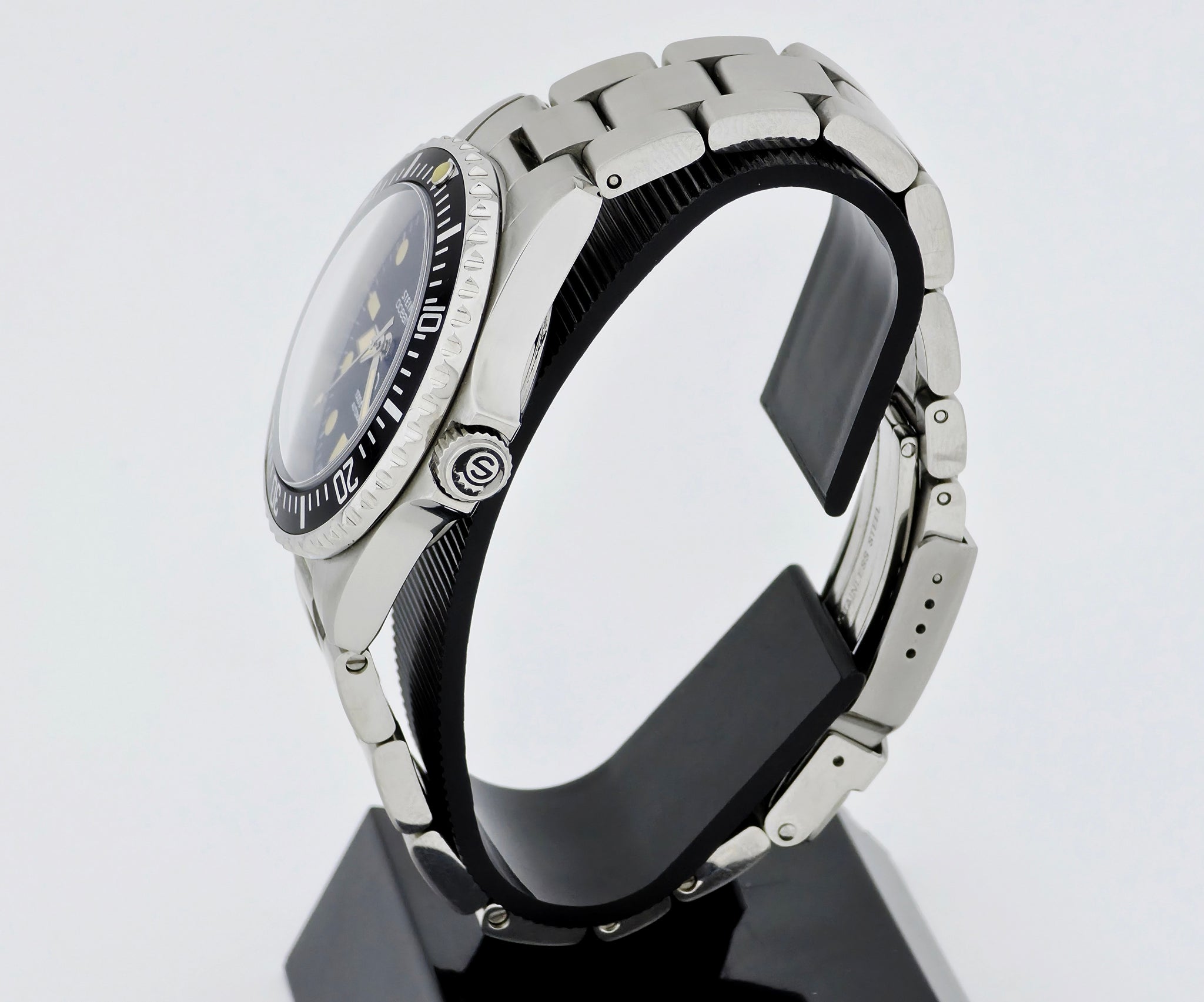 Steinhart Ocean One 300m automatic Diver's watch 39mm Stainless Steel watch