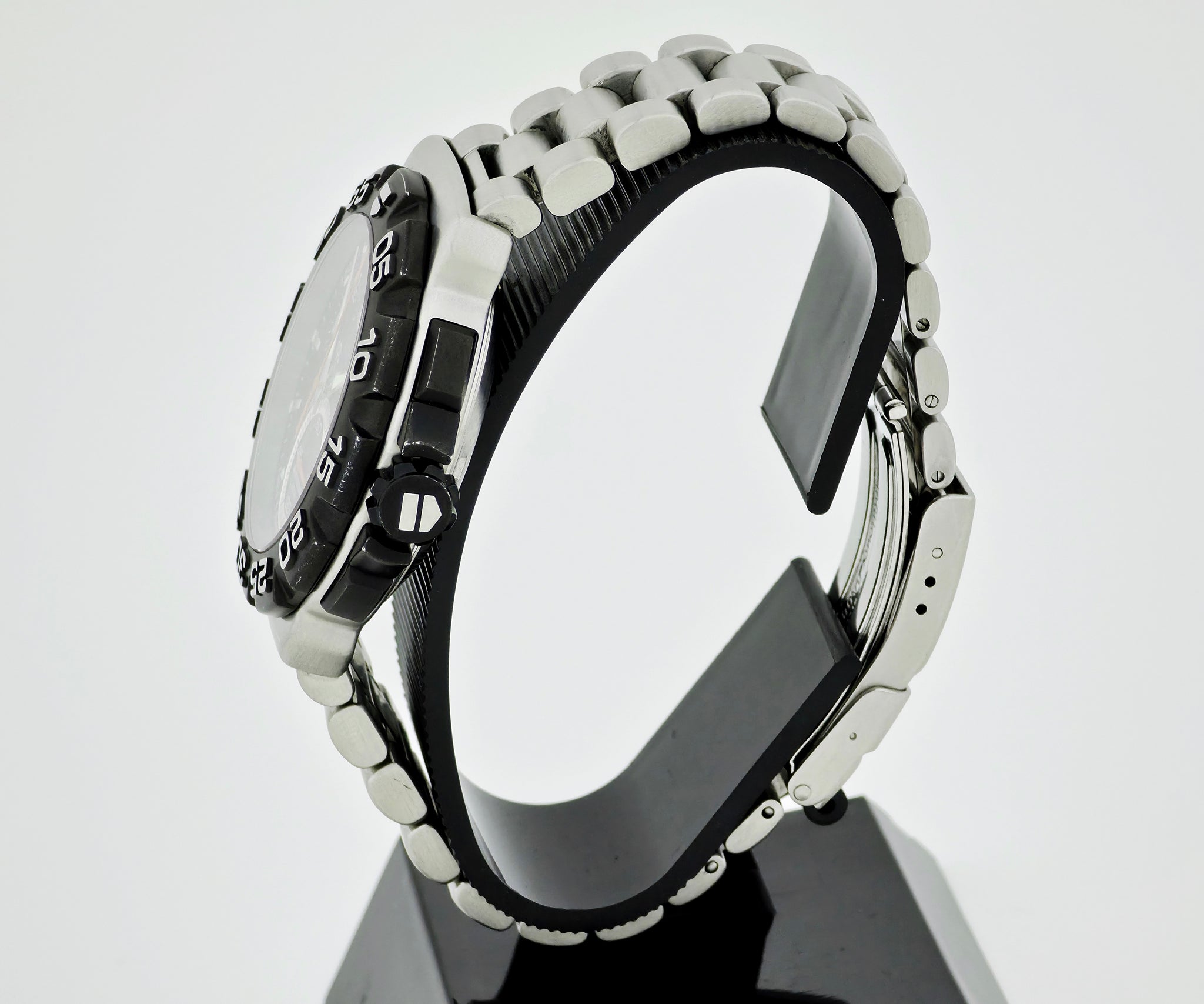 TAG Heuer Formula 1 Chronograph Quartz 41mm Steel Men's watch Ref: CAH1110