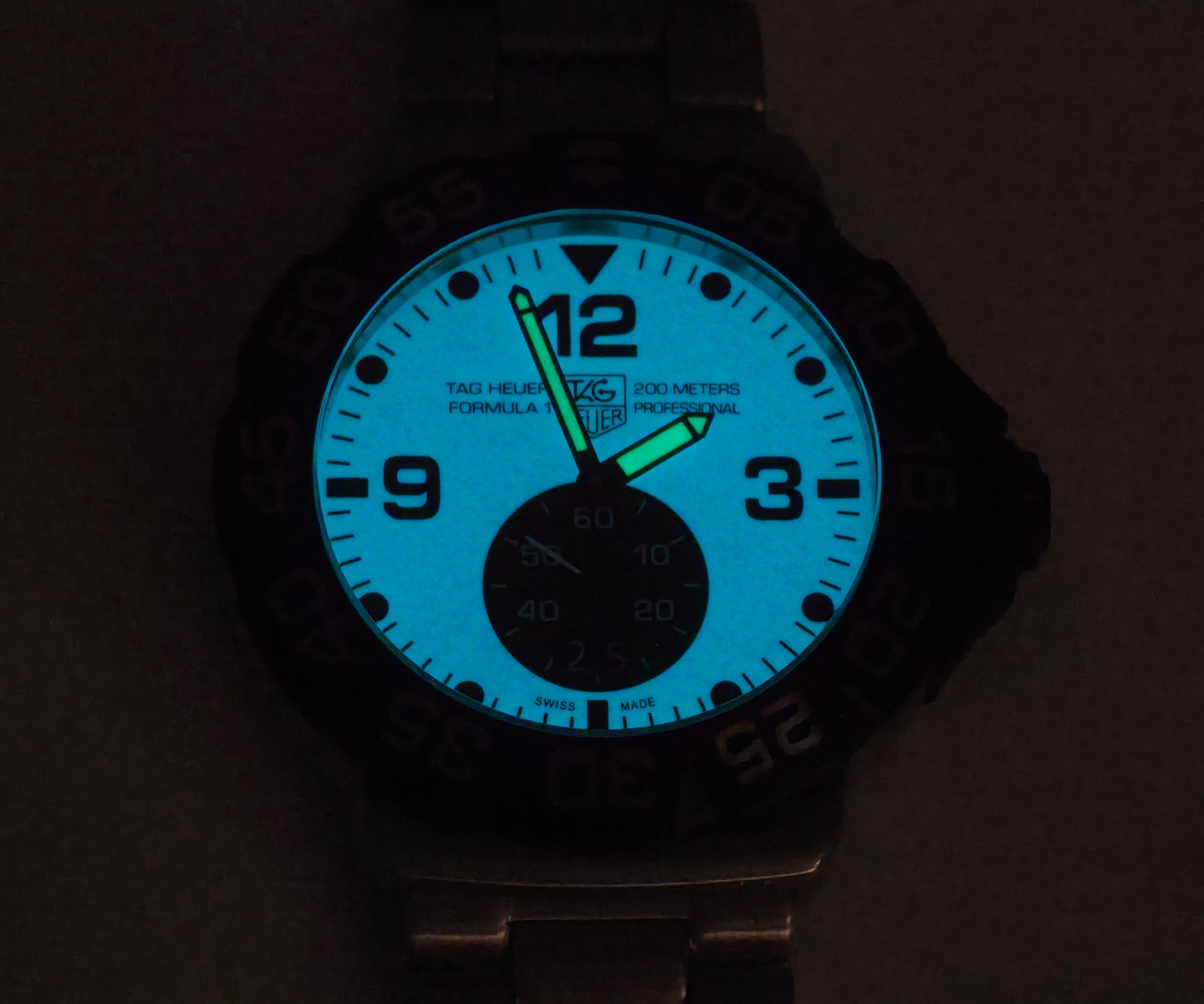 TAG Heuer Formula 1 Grande Date Quartz, Phosphorus Dial 44mm Steel Diver's watch WAH1011