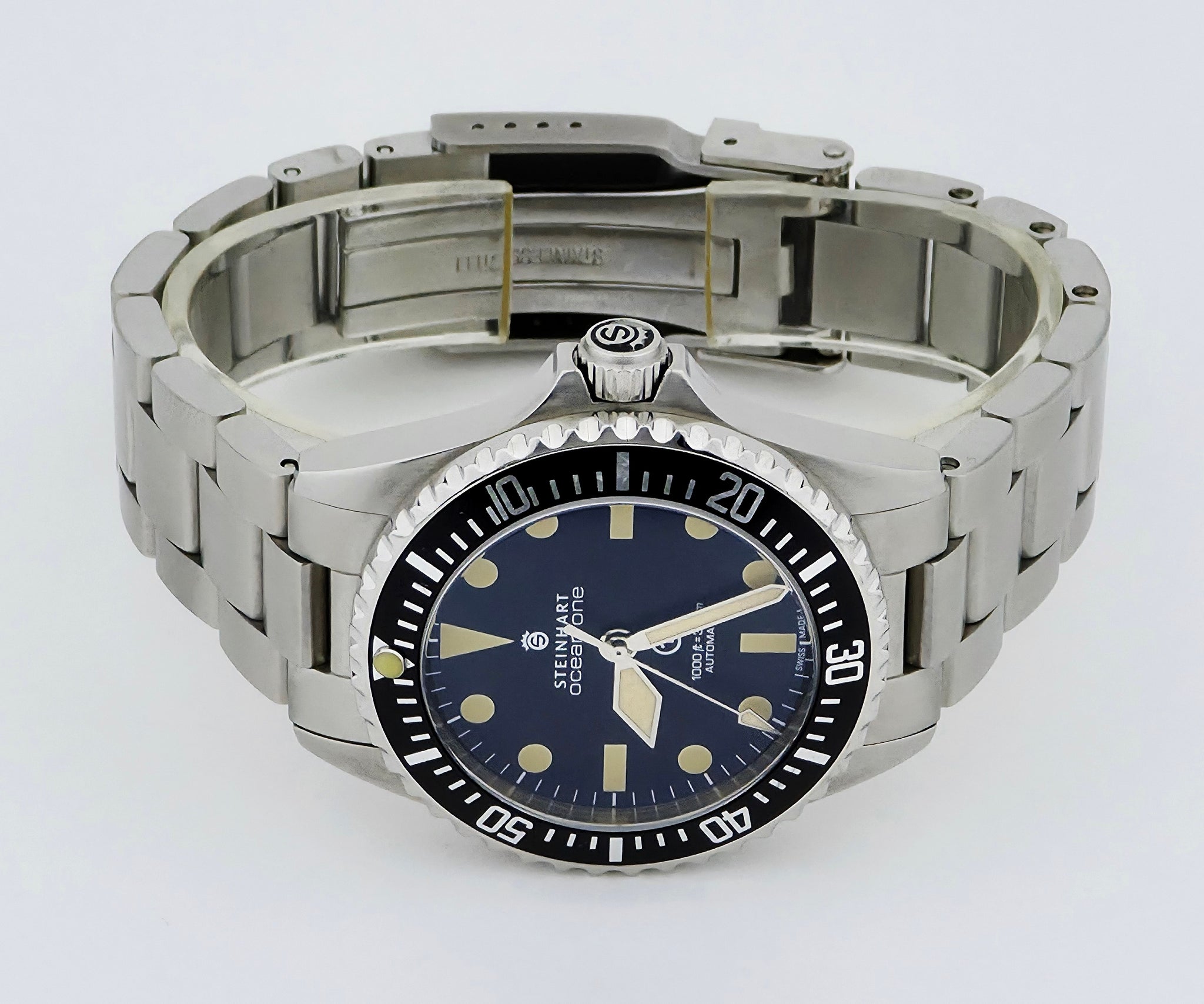 Steinhart Ocean One 300m automatic Diver's watch 39mm Stainless Steel watch