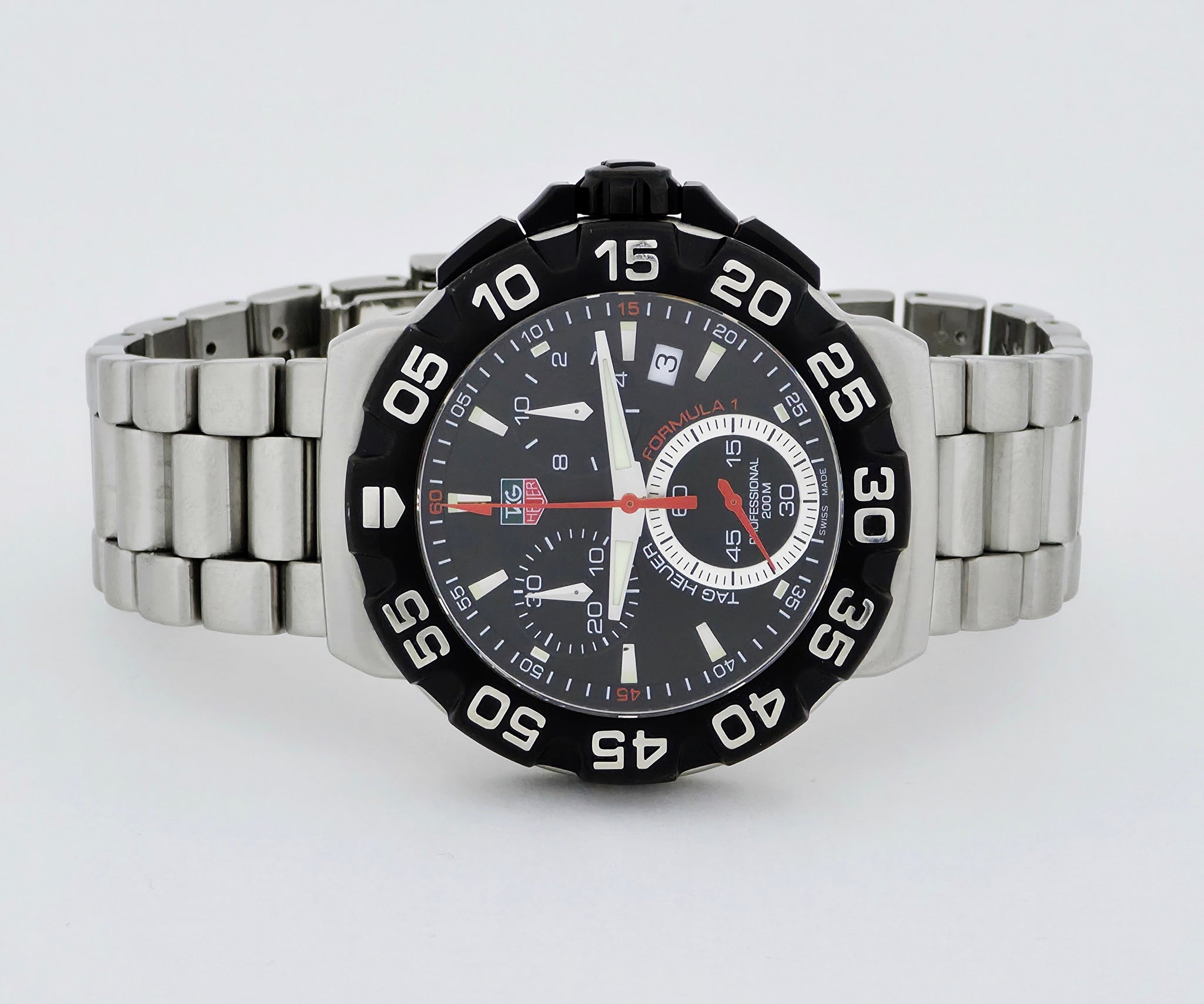 TAG Heuer Formula 1 Chronograph Quartz 41mm Steel Men's watch Ref: CAH1110