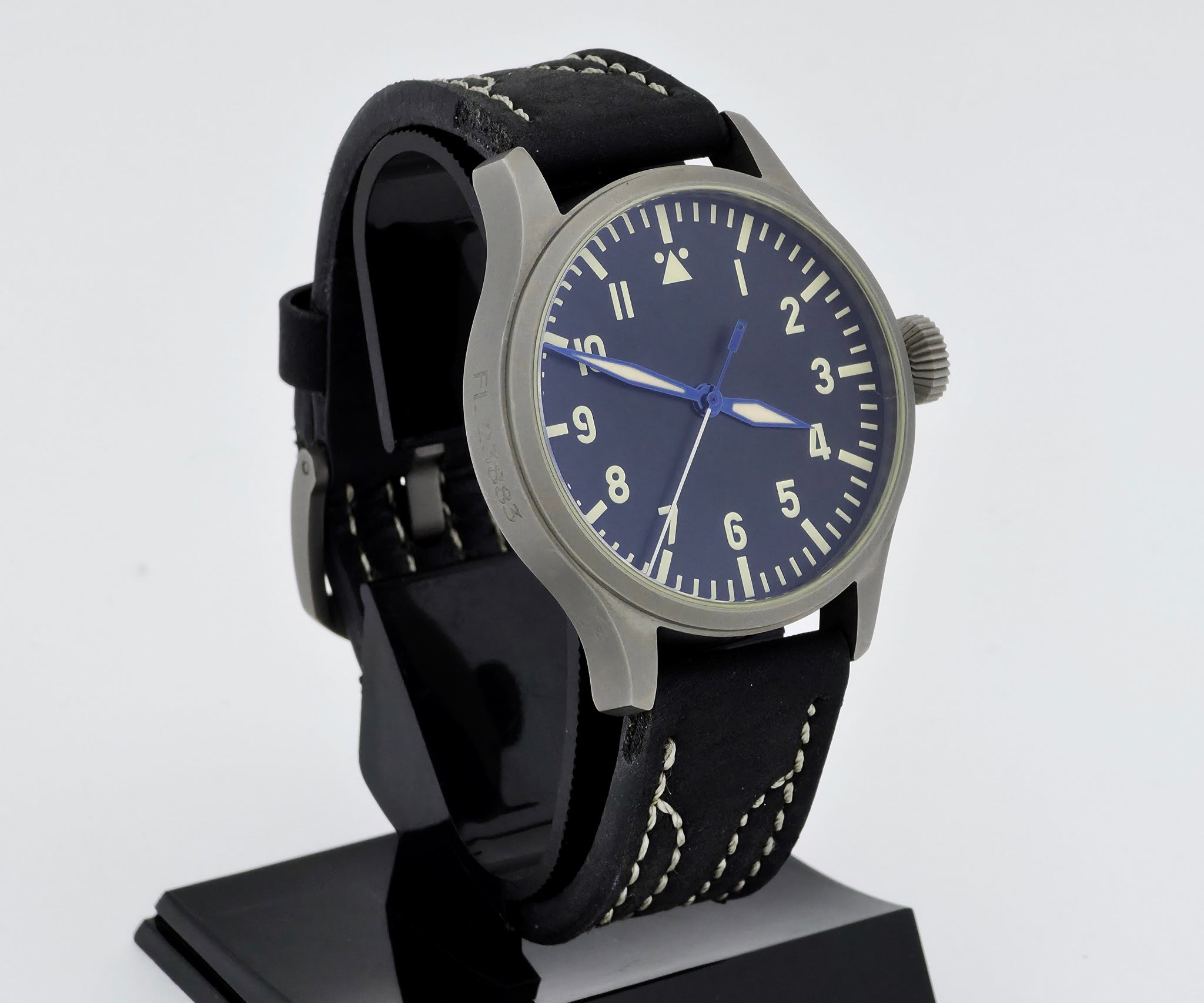 STEINHART Nav.B-Uhr Automatic 44 titanium pilot’s watch FL.23883