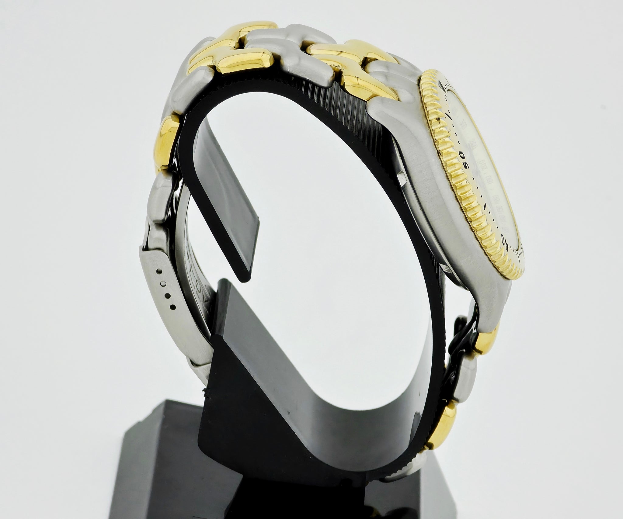 Tag Heuer Professional 200m Chronograph Quartz, Two-tone Men's watch CG1121-0