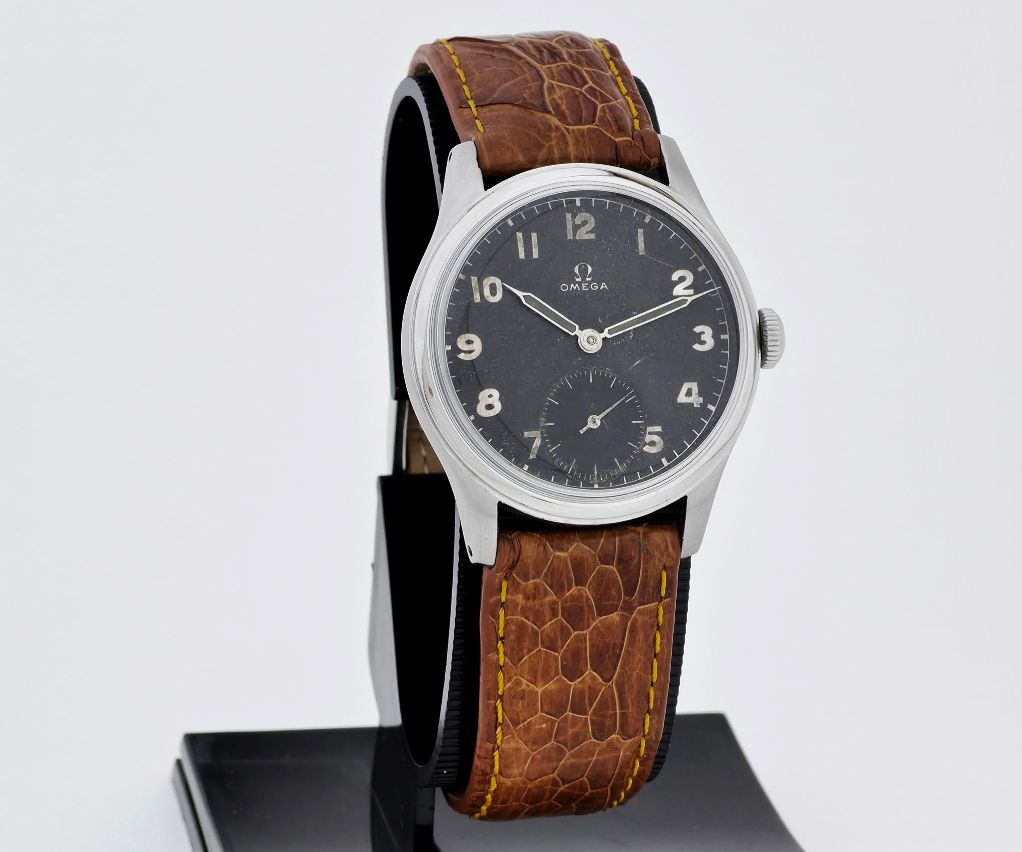 1944 Omega Suveran mechanical Cal. 30T2 Stainless steel case 35mm Ref: 2400-3