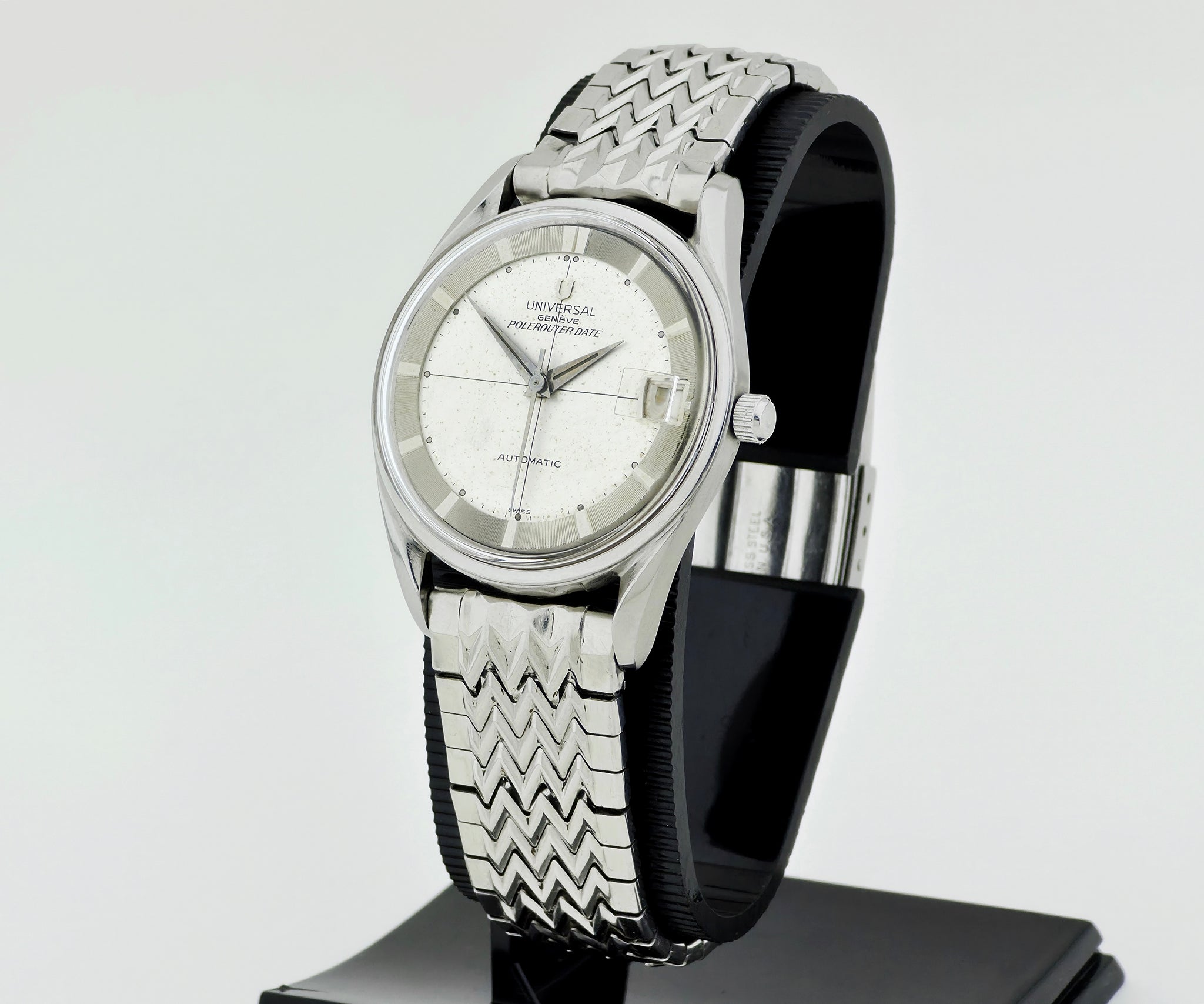 Vintage Universal Geneve Polerouter Date Microtor Automatic Cal. 218-2 Ref: 204610-1