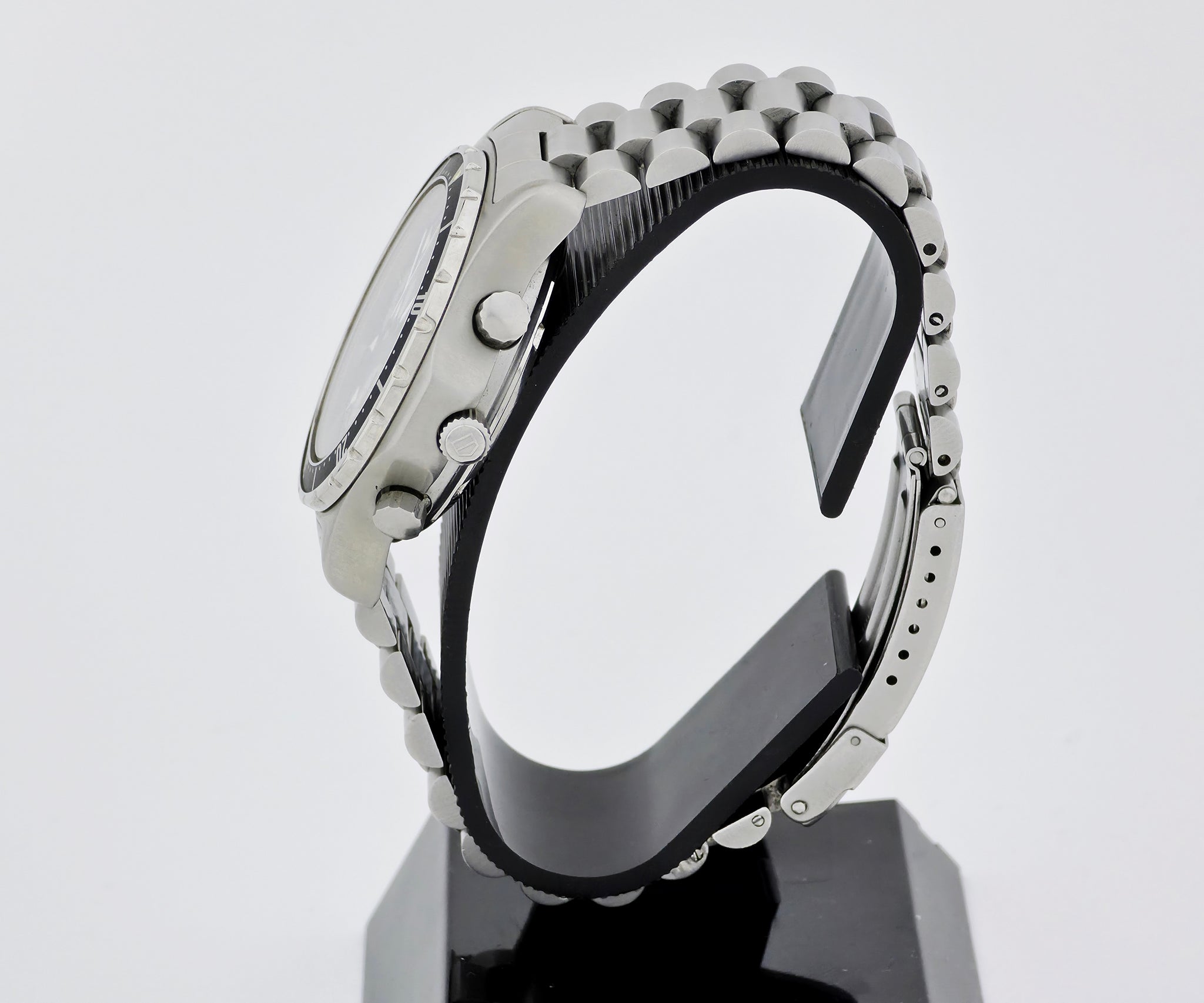 HEUER 2000 Series chronograph quartz, 38mm Steel case Ref: 273.006/ 1