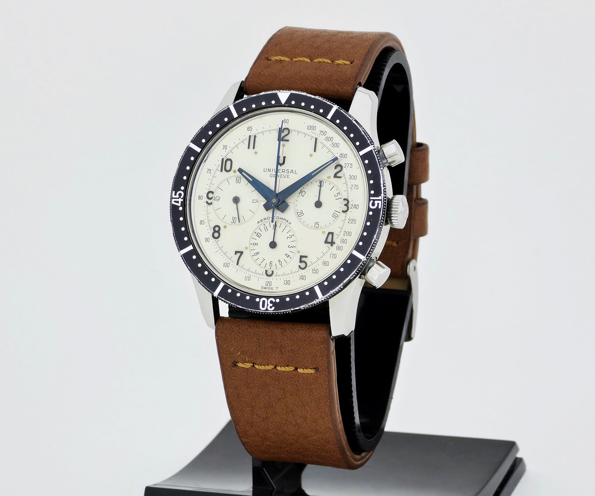 Universal Geneve Aero–Compax Chronograph Mechanical Cal. 130 (72) Steel case 40mm Ref: 22703/3