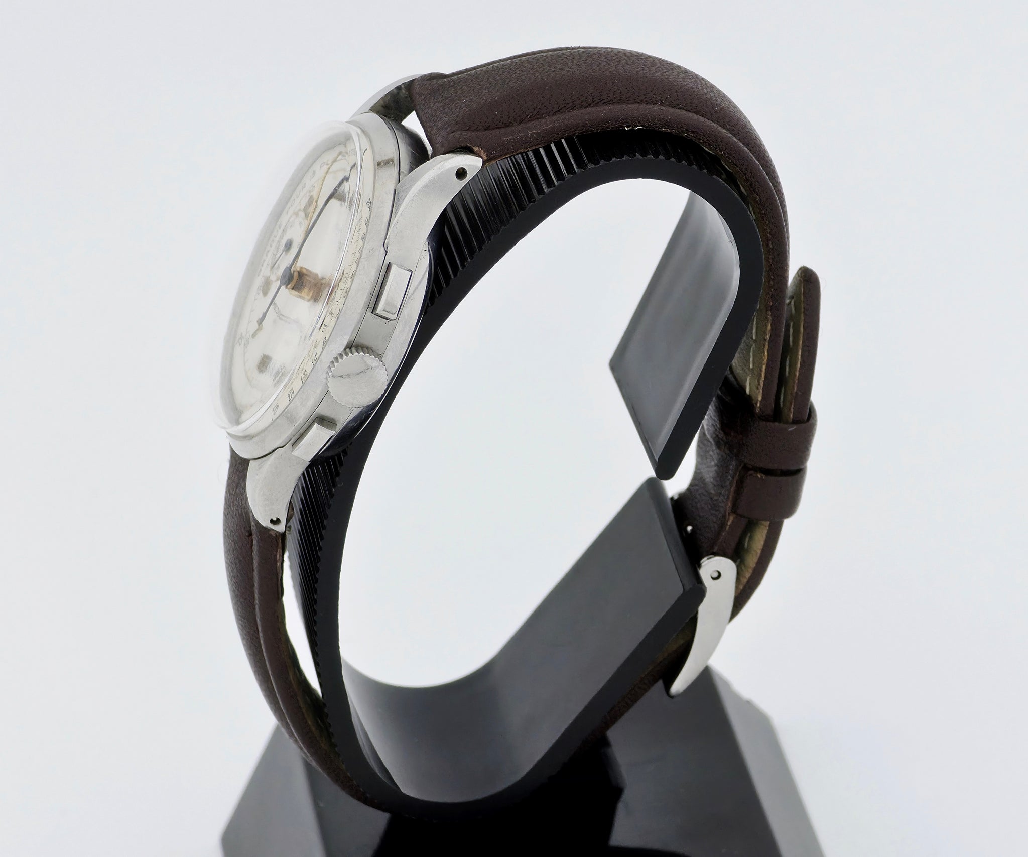 Vintage Unversal Geneve MEDICO-COMPAX chronograph Cal.285 Steel 35mm Ref: 22420