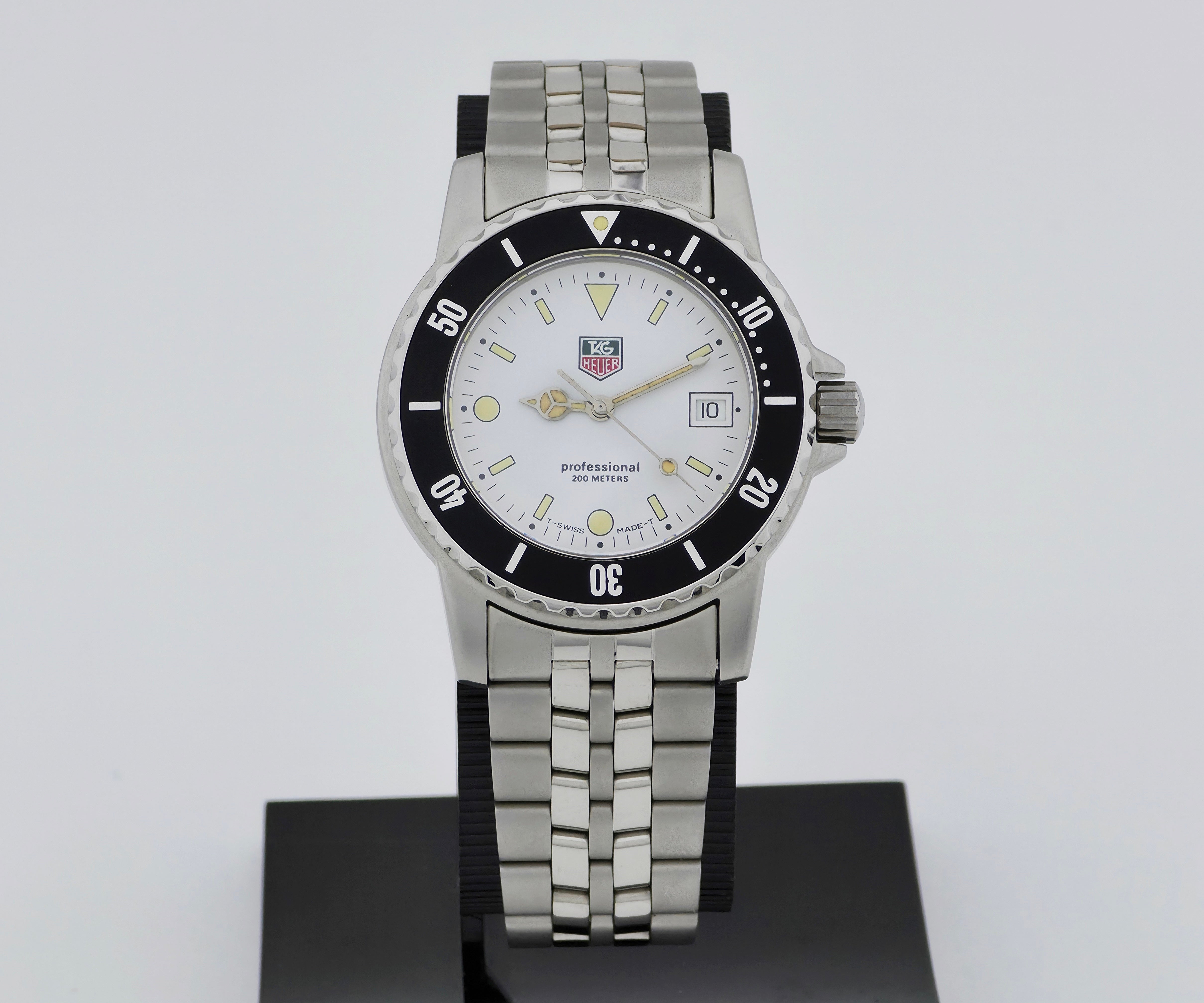 TAG Heuer Professional Quartz 1500 Series WD1213 G 20 Stainless