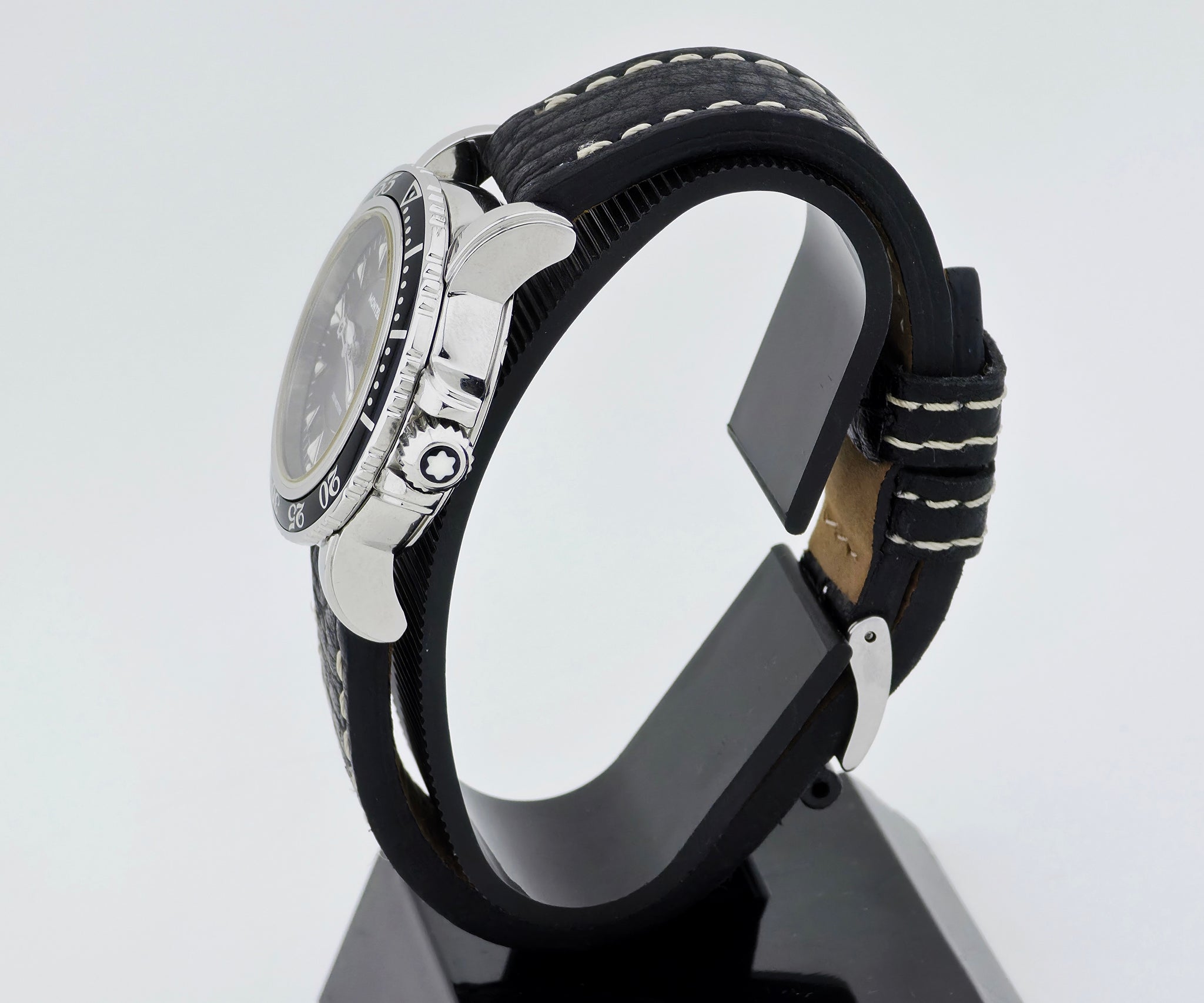 MONTBLANC Meisterstuck Sport Diver Quartz 34mm Steel Unisex watch 7036