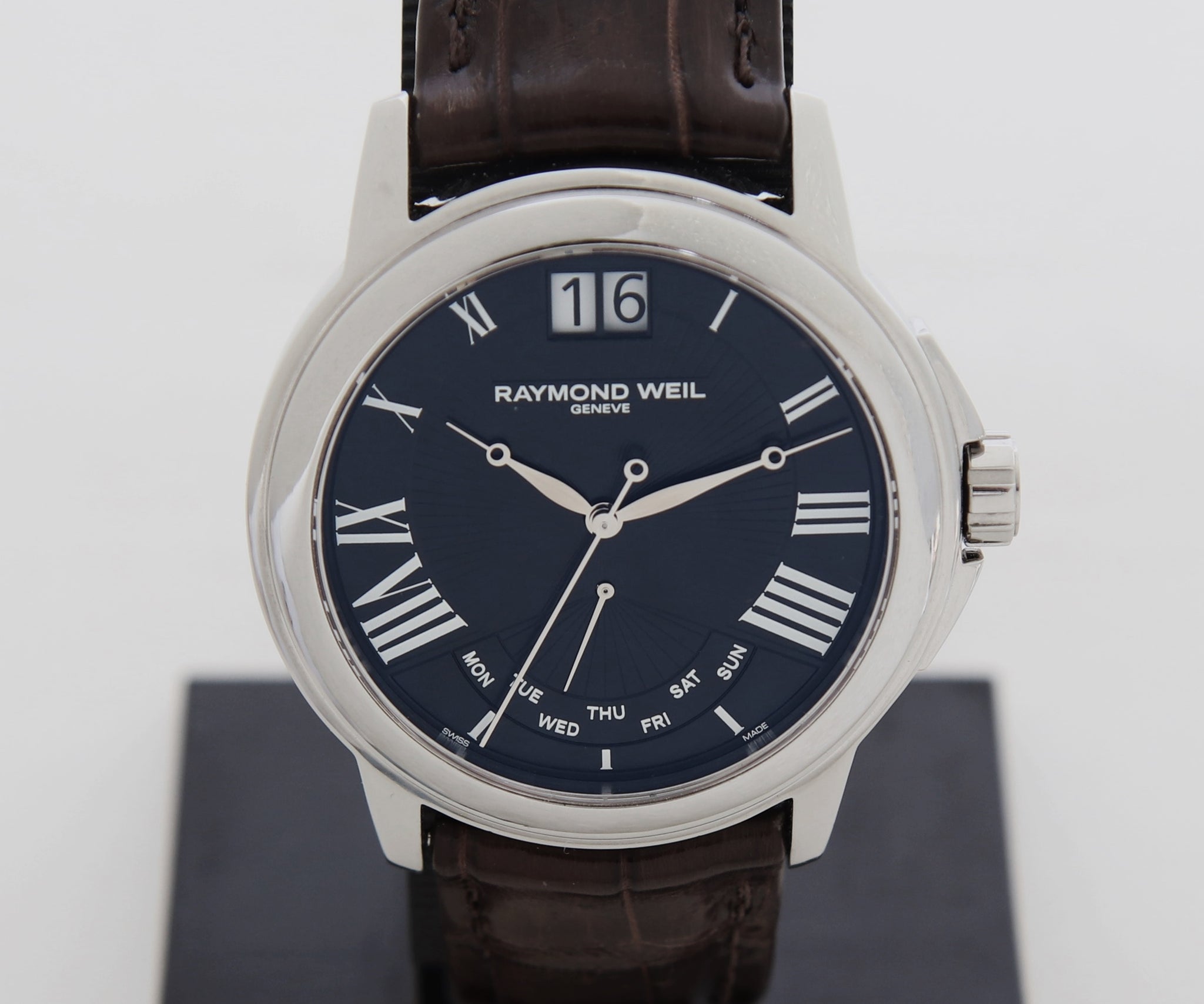 Raymond Weil Tradition Retrograde & Big date Quartz, 42mm Steel Men's watch 9576